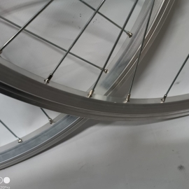 Roata de 26 fata si spate - Roti si piesele > Roti bicicleta > Roata de 26  - BikeCentral