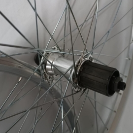 Roata spate de 26 - Roti si piesele > Roti bicicleta > Roata de 26  - BikeCentral