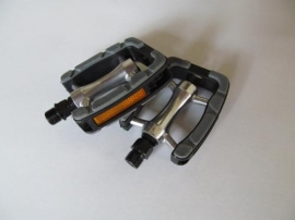 Pedal trekking - BikeCentral