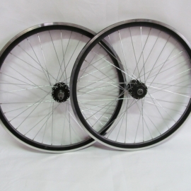 Set roti negre de 26 butuc cu filet si frana disc - BikeCentral