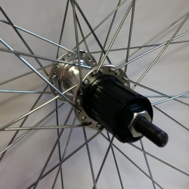 Roata spate 26" perete dublu, cu butuc spate casetat SunRace