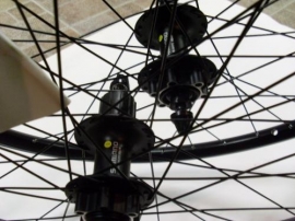 Set de roti de 26 cu butuci Shimano - BikeCentral