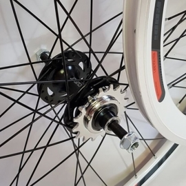 Set roti 622 fixi cu butuc pe rulmenti alb