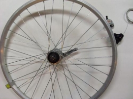 Roata de spate de 26" cu schimbator in butuc