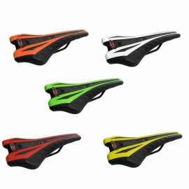 Sa BMG cursiera Mach5 in diferite culori - BikeCentral
