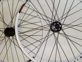 Set de roata de 26" cu geanta dubla capsata