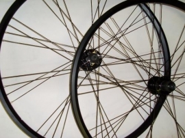 Roata de 622 in pereche,frana pe disc, casetat - BikeCentral