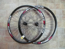Set roti de 622 Cursier ,pereti duble ,casetat , butuci Shimano -negru - BikeCentral